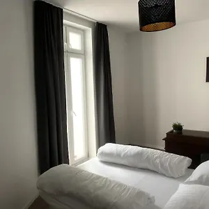  Apartment Jaybnb - Geraeumiges Am Hafen Von