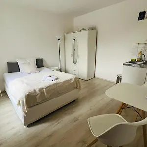  Apartment Miniapartment Mit Aussenliegendem Bad